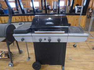 lot 5 image: Thermos Grill