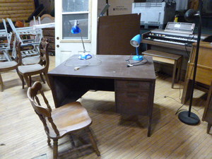 lot 15 image: Desk and Chair