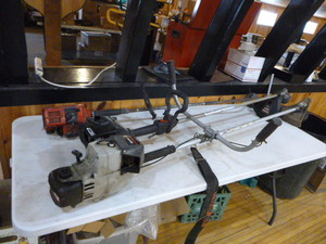 lot 122 image: 3 Weed Whips