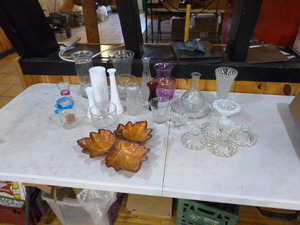 lot 133 image: Glassware