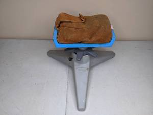 lot 78 image: Midway Adjustable Plastic Front Shooting Rifle Gun Bench Rest