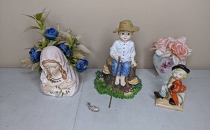 lot 281 image: Four Vintage Figurines