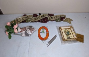 lot 287 image: Four Pieces of Wall Art Hummel, Stained Glass, Inspirational