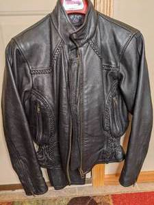 lot 184 image: Leather Womens Motorcycle Jacket, Pants, Boots, Gloves