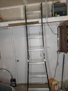 lot 219 image: 16 Folding Ladder