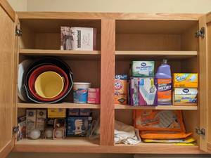 lot 256 image: Contents of Shelves Various Cleaning Products