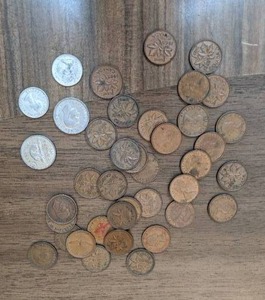 lot 267 image: Canadian Coins From the 50s and 60s