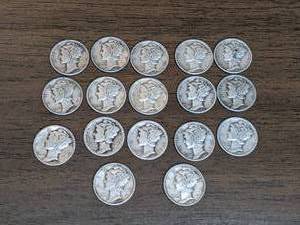 lot 130 image: Lot of 17 Mercury Dimes
