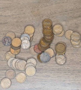 lot 149 image: Lot of 1930s & 1940s Wheat Pennies