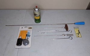 lot 35 image: Asorted Gun Cleaning Accessories