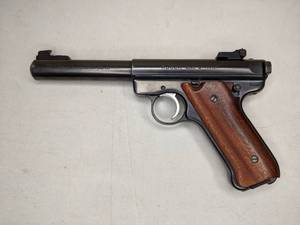 lot 2 image: Ruger Mark II .22 Pistol