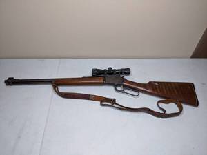 lot 4 image: Marlin 39A .22 Rifle