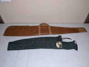 lot 29 image: Rifle Case & Gander Mountain Rifle Sock