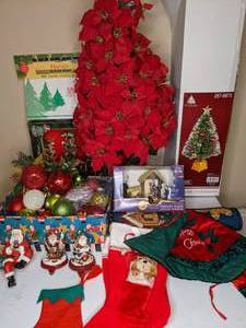 lot 151 image: Christmas Extravaganza