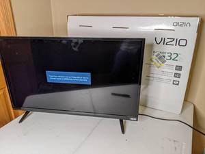 lot 168 image: Vizio 32 TV D-Series HD Smart TV