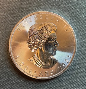 1 Troy Ounce Silver Canadian Maple Leaf - 2021