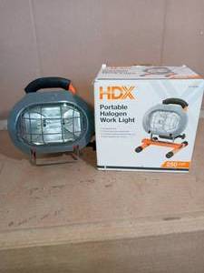 250-Watt Portable Halogen Work Light by HDX- open box not used