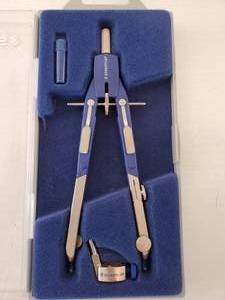 lot 72 image: Staedtler Comfort 2 Pc Metal Quick Setting 6 Compass Set, 552 01