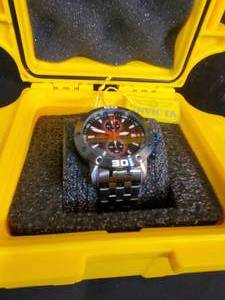 Extremely Nice Mens Invicta Divers Watch with a Waterproof Case