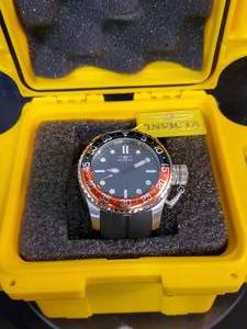 Mens Invicta Divers Watch with a Waterproof Case