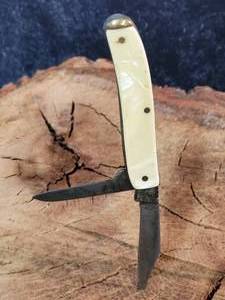 (2) Folding (1) Locking Blade Pocket Knives Lot
