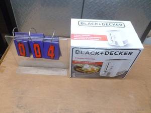 Black & Decker 2 slice toaster. Appears new in box. As shown.