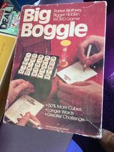 lot 97 image: Variety of Vintage Games