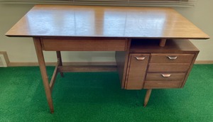 lot 79 image: Mid Century Floating Top Desk by Hooker