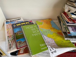 lot 67 image: Maps and Brochures