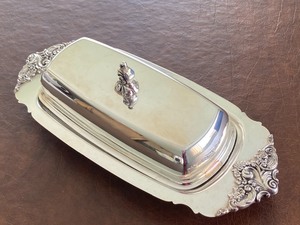 lot 133 image: Wallace Baroque Covered Butter Dish