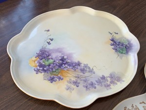 lot 154 image: Two Vintage Platters