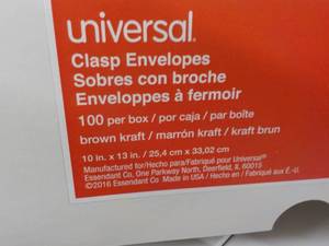lot 8 image: Box of 500 10x13 clasp envelopes...