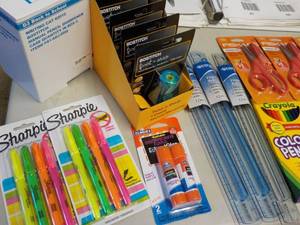 lot 85 image: School supplies...
