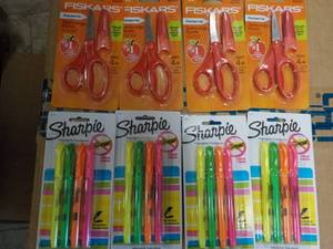 lot 92 image: 4 Fiskars scissors and 4 Sharpie se...