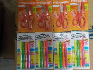 lot 93 image: 4 Fiskars scissors and 4 Sharpie se...