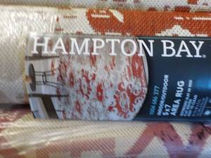 lot 117 image: Hampton Bay 5x7 indooroutdoor ru...