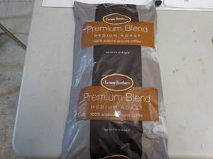 lot 146 image: 5 lb. bag Farmer Brothers premium b...
