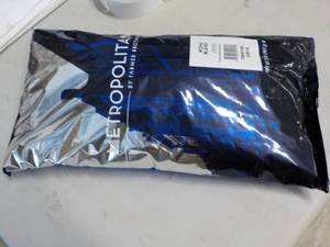 lot 165 image: 2 lb. bag Farmer Brothers Metropoli...