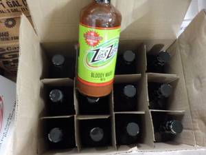 lot 360 image: 12 32 oz bottles Zing Zang Bloody M...
