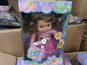 lot 391 image: 16 Little Fairies Doll...