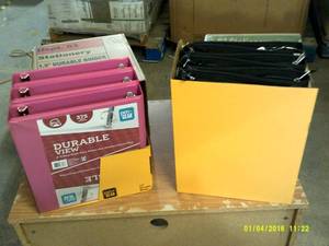 1 case of 1.5 poly zipper binder an...