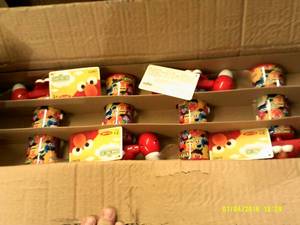 1 case of 12 elmo spiro light need ...