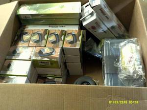 box of 14 amazing melon cutters , 3...