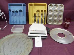 Singer Waffle Maker Model 450 120 V...