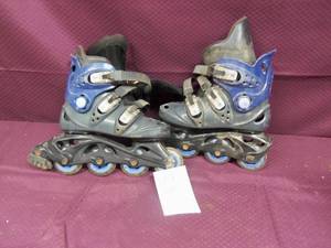 Size 7 Used Rollerblades...