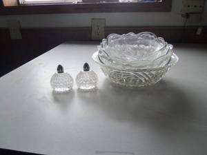 5 Clear glass bowls and salt and pe...