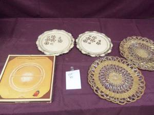Antique plates and straw plate hold...