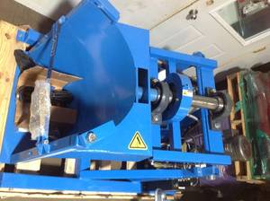 Morse Tilt-To-Load Drum Rotator tumbles a drum corner-over-corner for vigorous mixing of drum contents not used