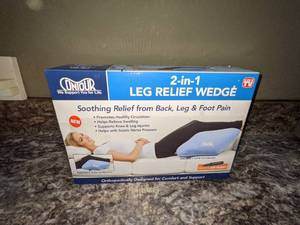 lot 50 image: As Seen On TV 2-in-1 Leg Relief Wedge, New