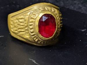 lot 10 image: Vintage 14k Mens Ring wRuby Stone